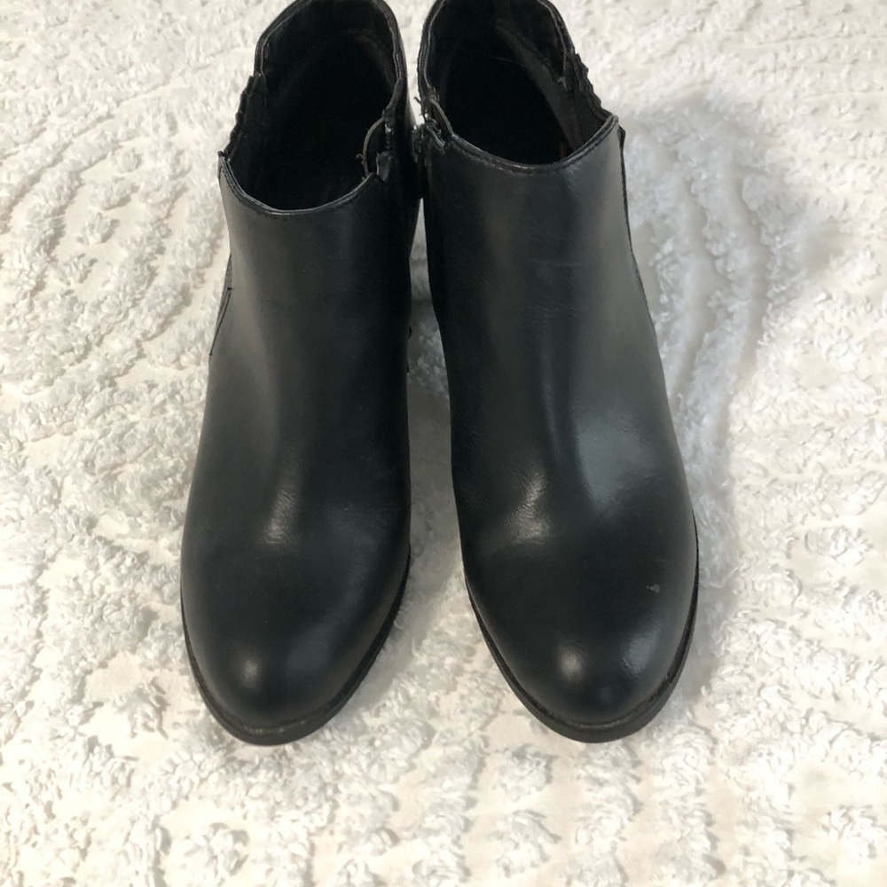 Odessa man made leather boots.  Size 8.5